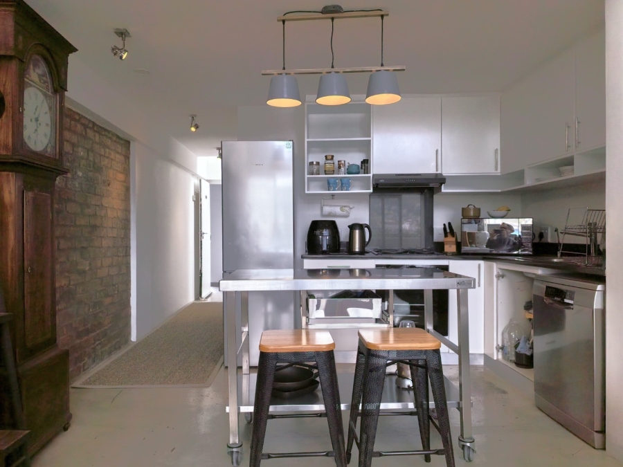 To Let 2 Bedroom Property for Rent in Gardens Western Cape